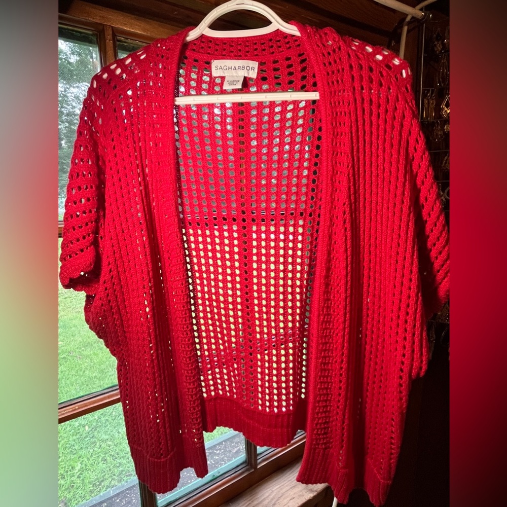 Sag Harbor Red Short Sleeve Cardigan. Size XL